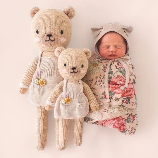 Load image into Gallery viewer, Goldie the Honey Bear 13&amp;quot;
