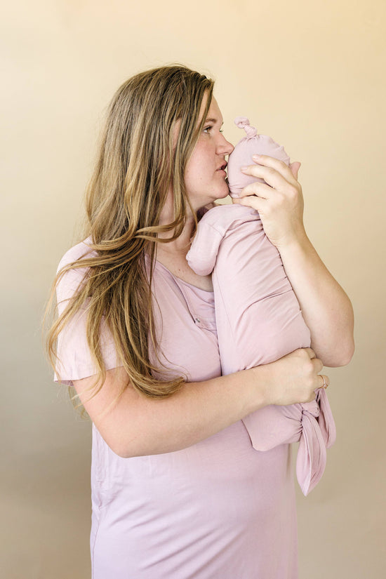 Newborn Bamboo Gown & Hat Set: Green / Gown & Hat Set