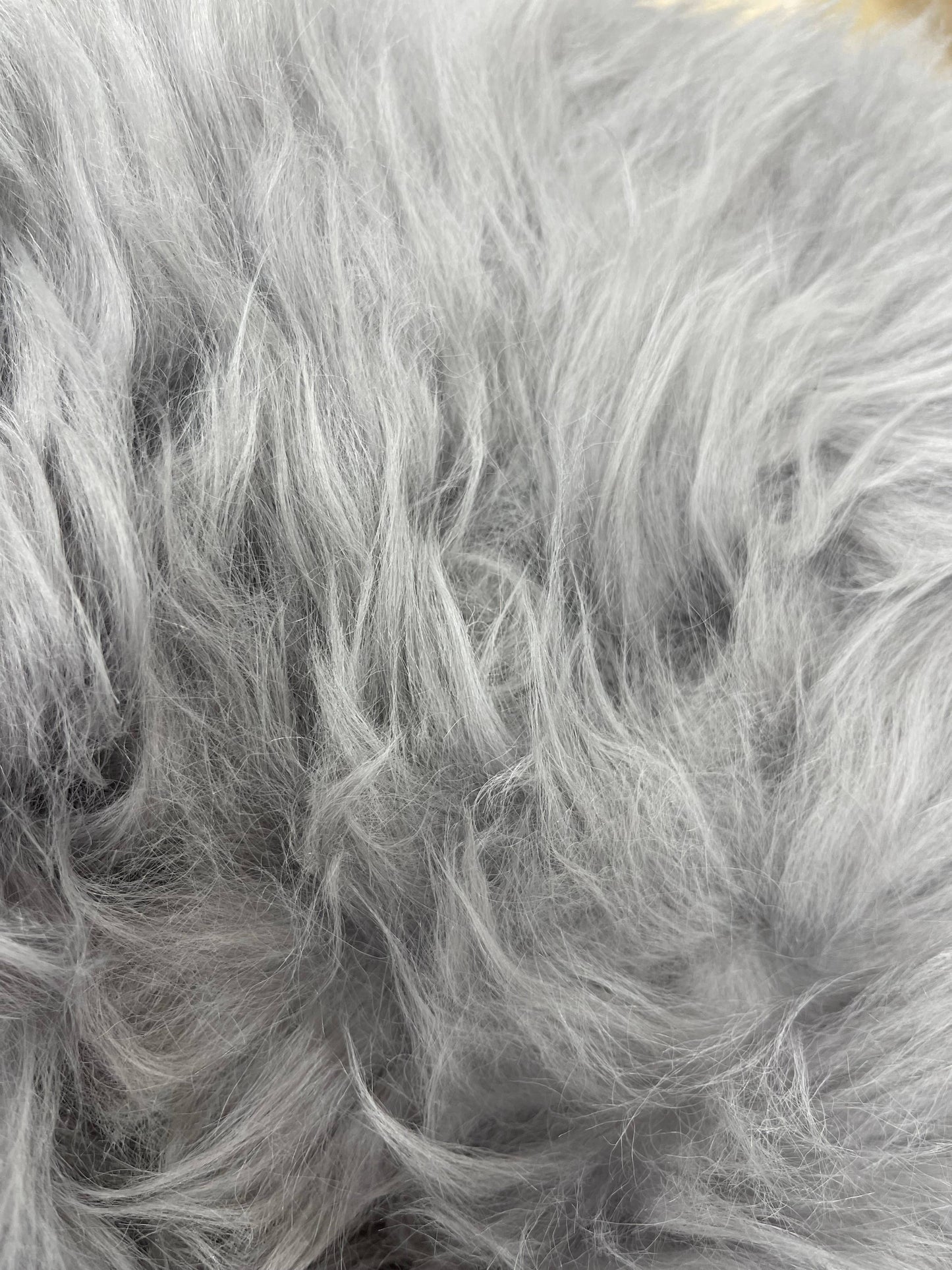 Sheepskin Rug: Ivory / Single (2'x3')