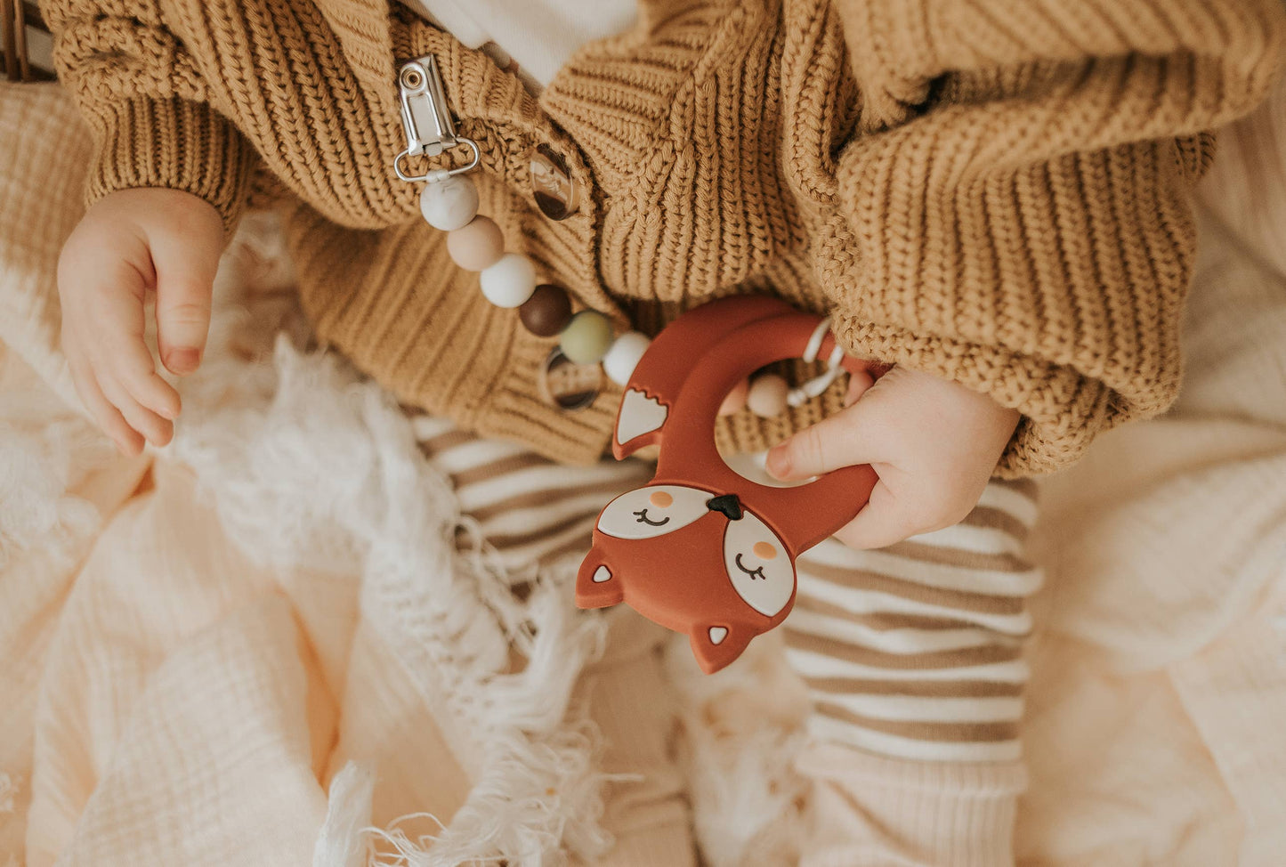 Rust FOX Teether & Clip