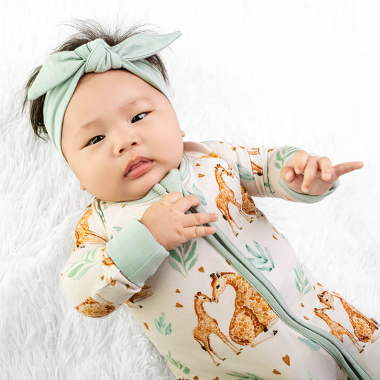 Load image into Gallery viewer, Mother&amp;#39;s Love (Giraffe) Romper
