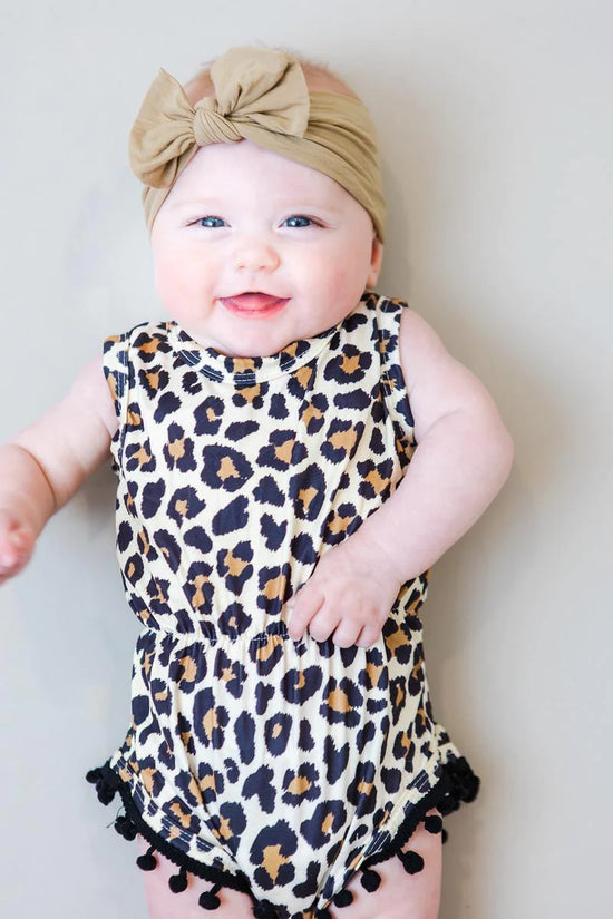 Load image into Gallery viewer, Bow Headwrap One Size Fits All Nylon
