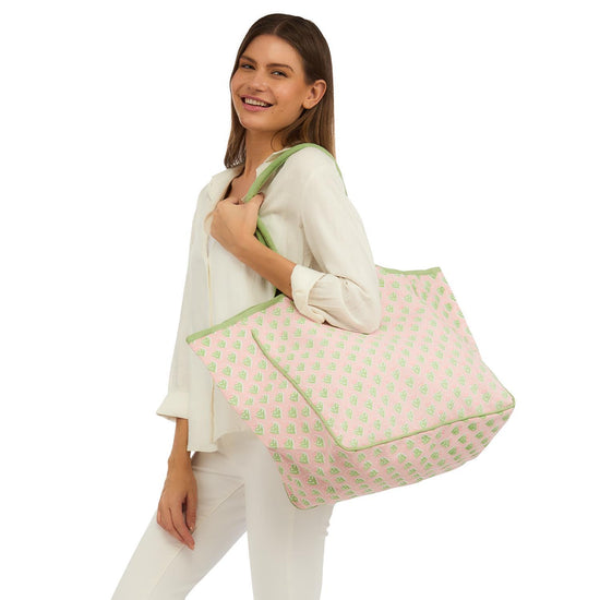 Load image into Gallery viewer, Floral Print Tote Bag

