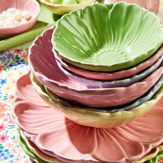 Load image into Gallery viewer, Small Spring Flower Tidbit Bowls
