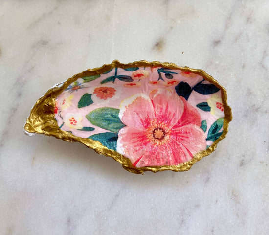 Load image into Gallery viewer, Medium Peony Print Oyster Shell Jewelry Dish
