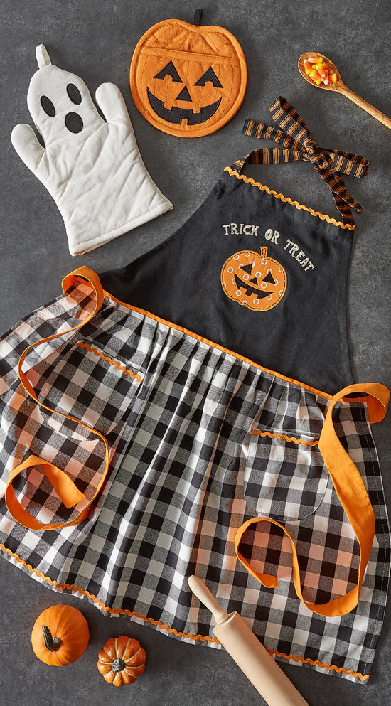 Load image into Gallery viewer, Trick or Treat Embellished Apron
