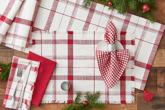 Load image into Gallery viewer, North Pole Plaid Table Runner
