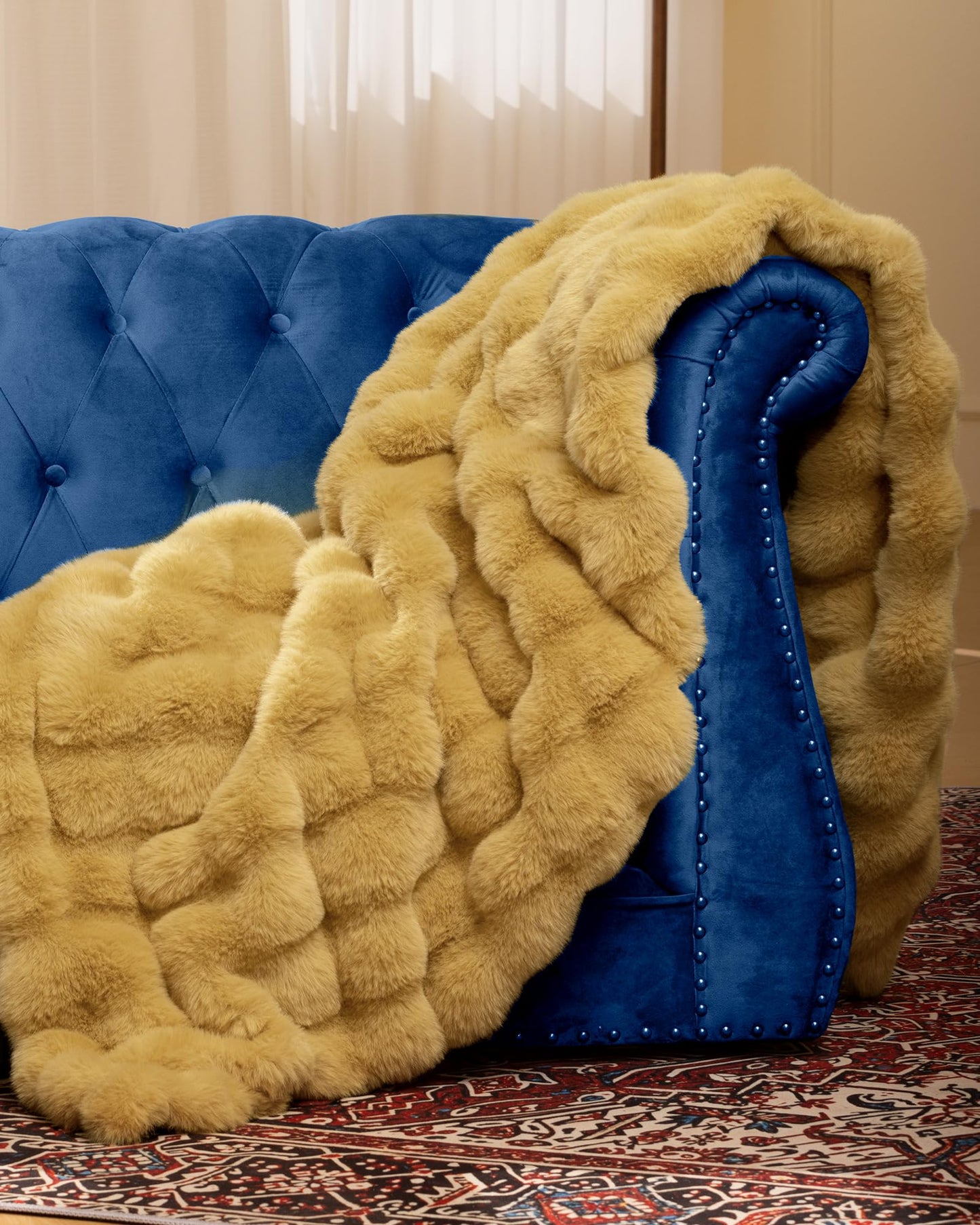 Ultra Soft Cozy Faux Fur Throw Blanket, Fuzzy Plush Thick Bubble Blanket, Oversize Luxury Fluffy Blanket for Couch, Sofa, Bedroom, and Living Room, 50x60 Inches, Light Brown