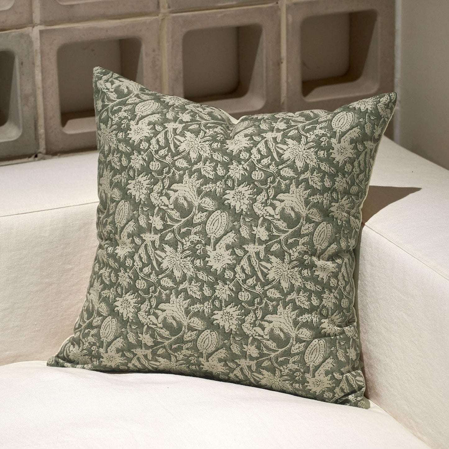 Amor Virisso Floral Throw Pillow Covers 18x18 Couch Pillows for Living Room Decorative Accent Pillow Covers Block Print Farmhouse Neutral Pillow Covers Sofa Pillows 1PC, Dusty Green