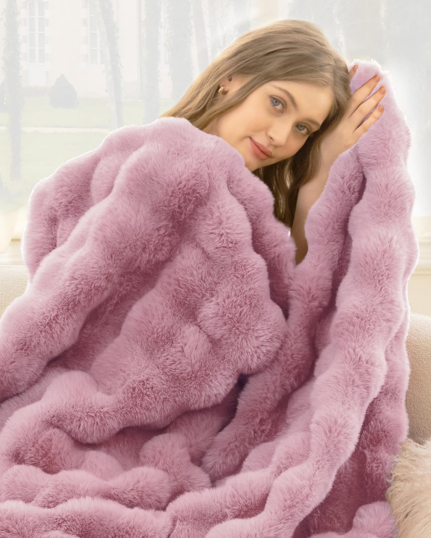 Ultra Soft Cozy Faux Fur Throw Blanket, Fuzzy Plush Thick Bubble Blanket, Oversize Luxury Fluffy Blanket for Couch, Sofa, Bedroom, and Living Room, 50x60 Inches, Light Brown