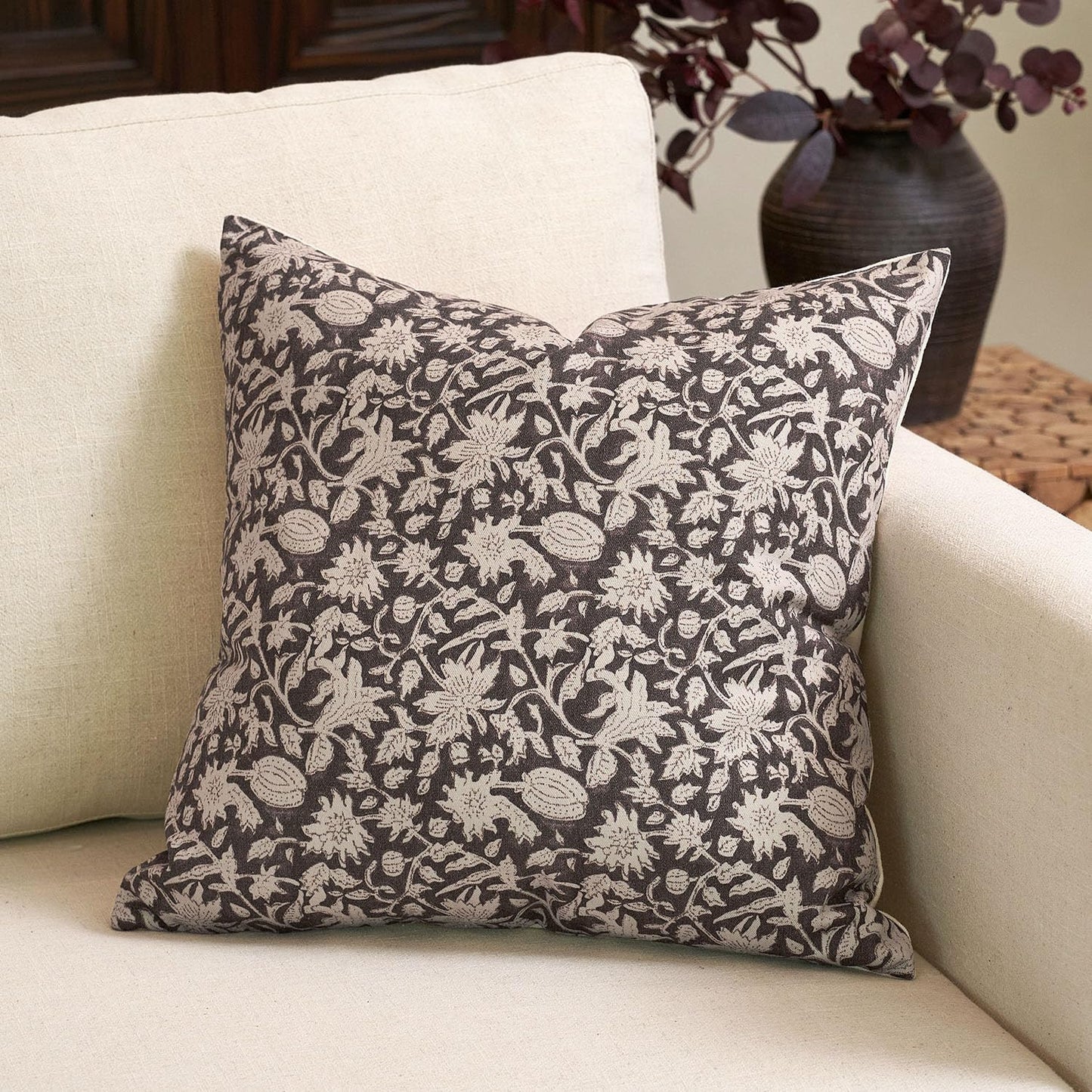 Amor Virisso Floral Throw Pillow Covers 18x18 Couch Pillows for Living Room Decorative Accent Pillow Covers Block Print Farmhouse Neutral Pillow Covers Sofa Pillows 1PC, Dusty Green
