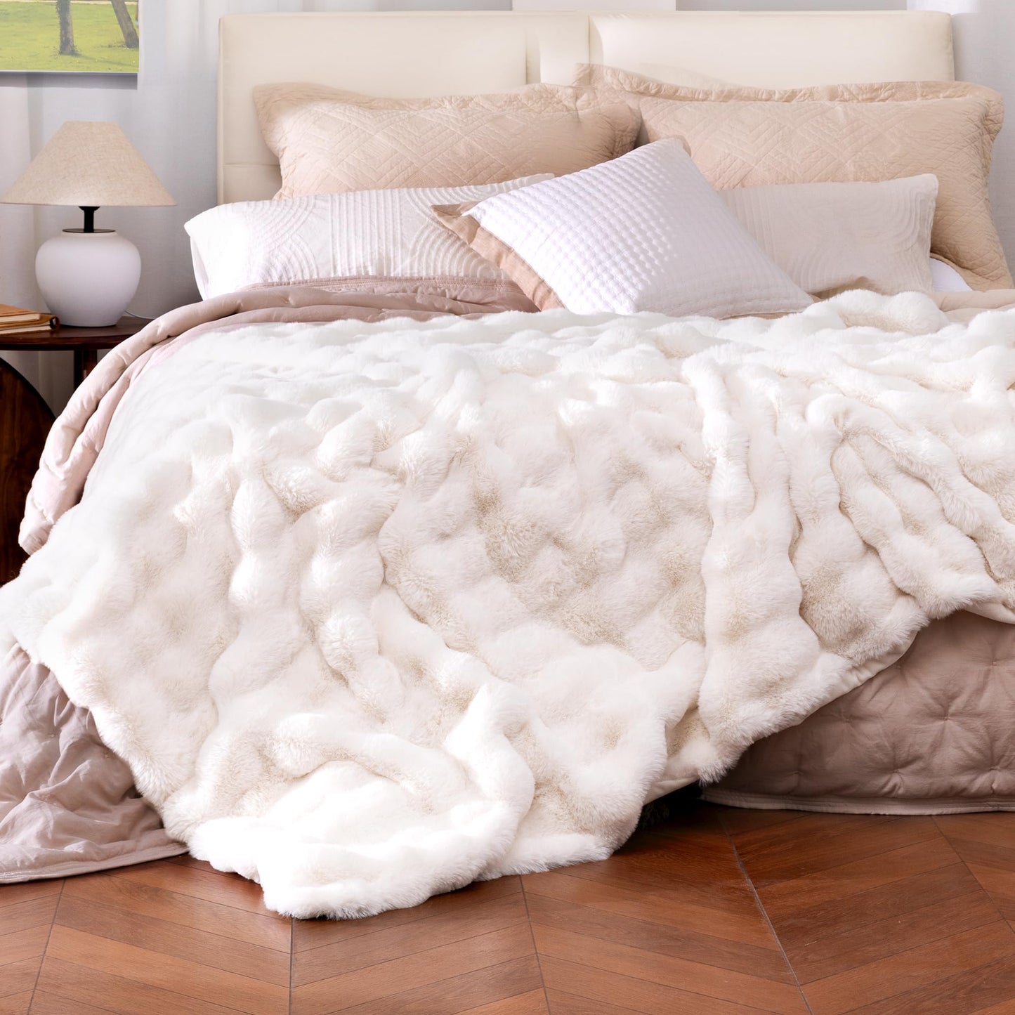 Ultra Soft Cozy Faux Fur Throw Blanket, Fuzzy Plush Thick Bubble Blanket, Oversize Luxury Fluffy Blanket for Couch, Sofa, Bedroom, and Living Room, 50x60 Inches, Light Brown