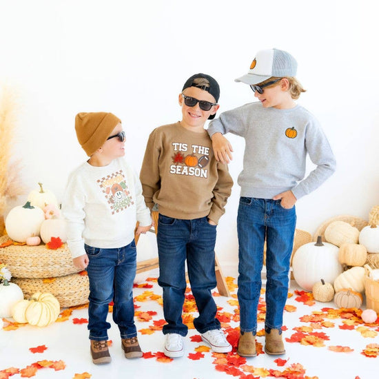 Load image into Gallery viewer, Tis The Season Kid&amp;#39;s Pumpkin Patch Sweatshirt
