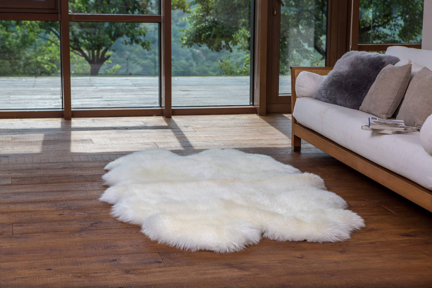 Sheepskin Rug: Ivory / Single (2'x3')