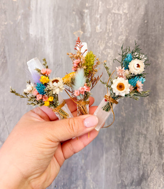 Load image into Gallery viewer, Everlasting Flower Crystal
