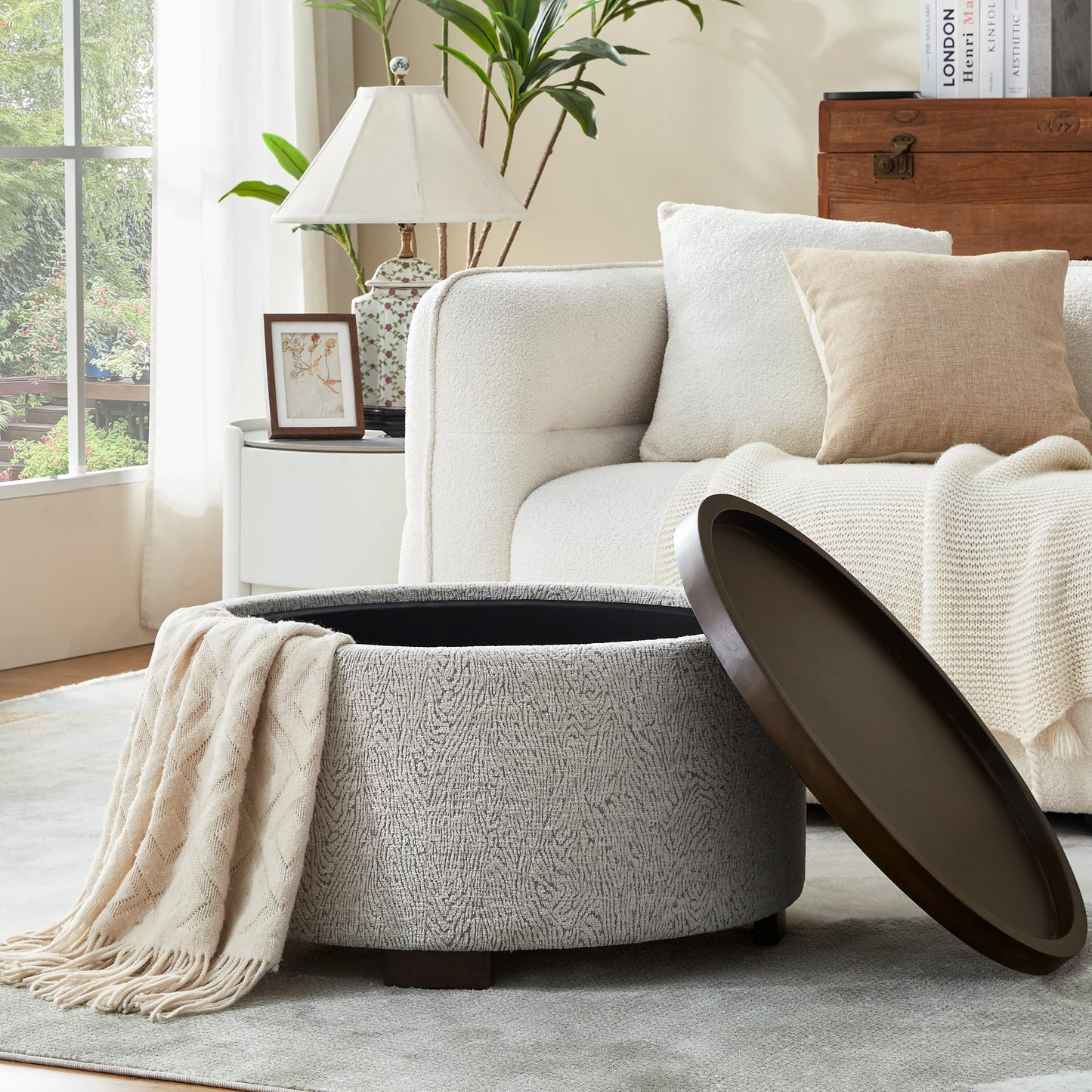 Zihanhome 30 Inch Round Storage Ottoman, Ottoman Coffee Table with Lift Off Lid, Boucle Modern Ottomans with Storage for Living Room, Bedroom, Apartments (Green)
