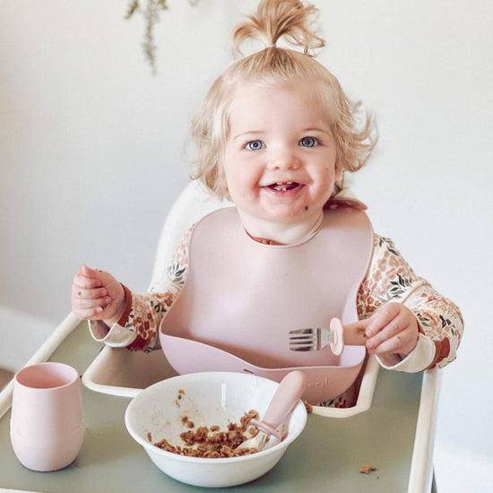 Load image into Gallery viewer, Spoon &amp;amp; Fork Learning Set for Toddlers (Pink) 6m+
