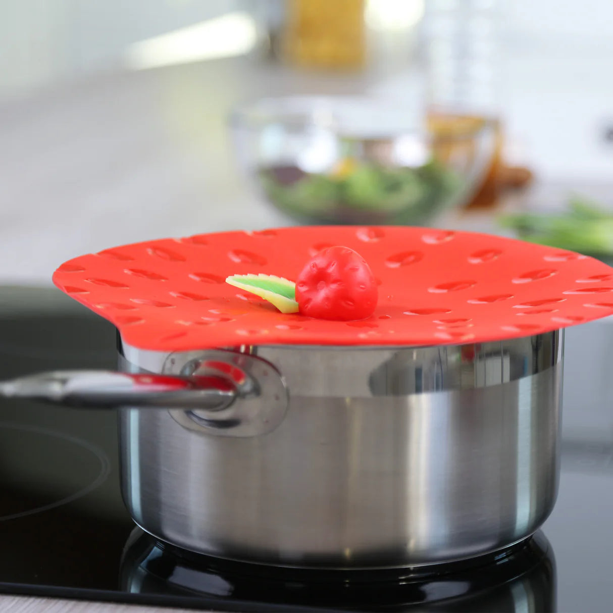 Strawberry Lid 9"