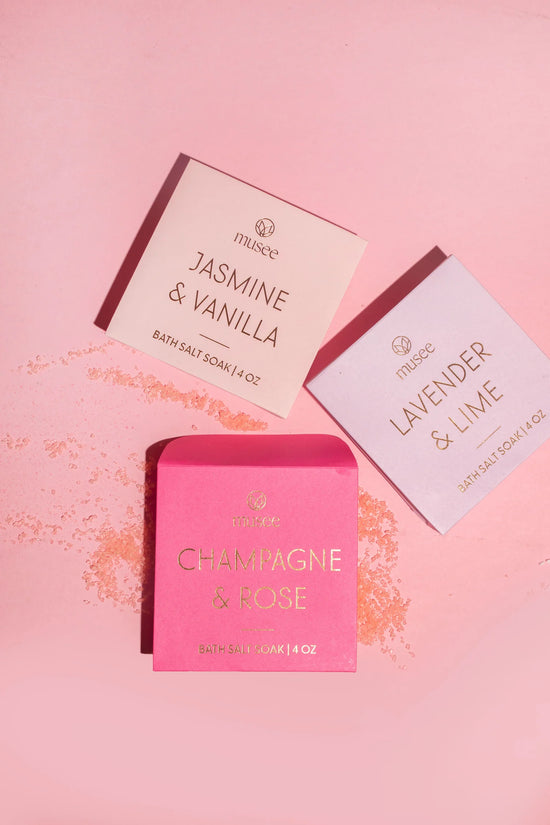 Load image into Gallery viewer, Champagne &amp;amp; Rose Mini Salt Soak
