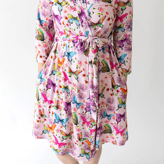 Load image into Gallery viewer, Posh Peanut® Watercolor Butterfly Women&amp;#39;s Robe
