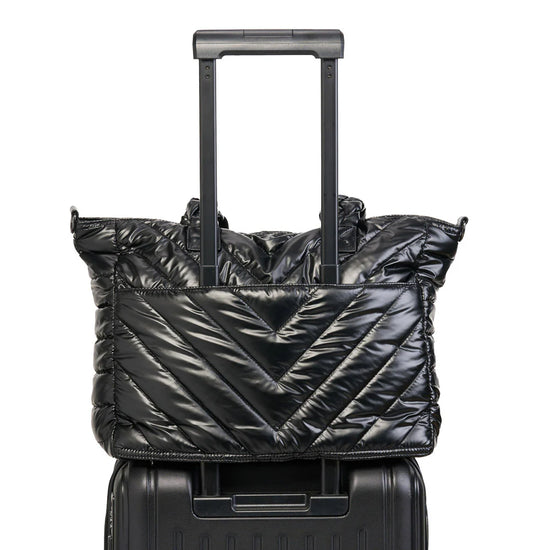 Load image into Gallery viewer, Black Puffer Hydrotote
