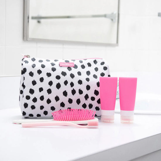 Load image into Gallery viewer, Packin&amp;#39; Heat Make Up Bag
