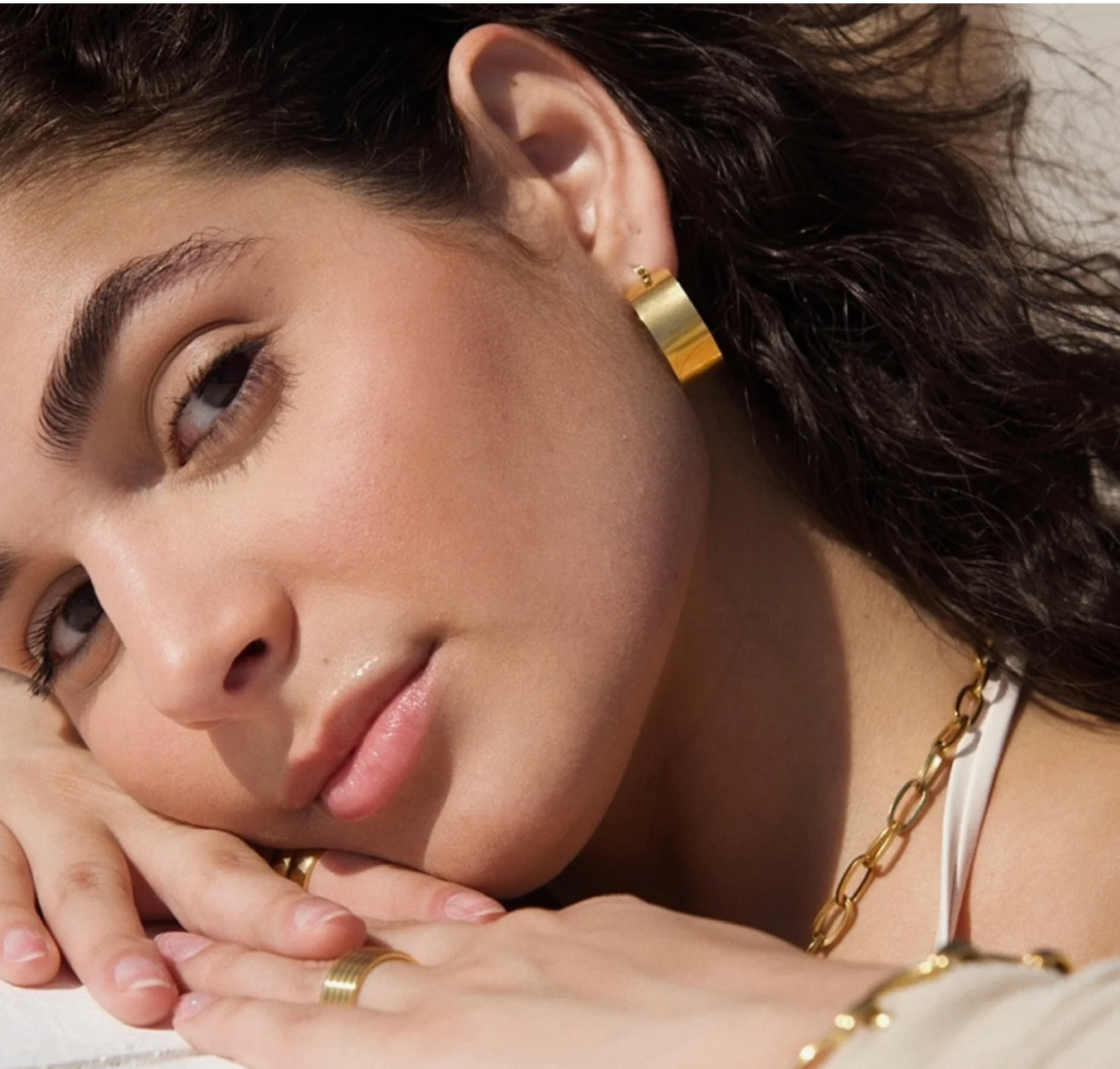 Ellie Vail Lia Wide Hoop Earring