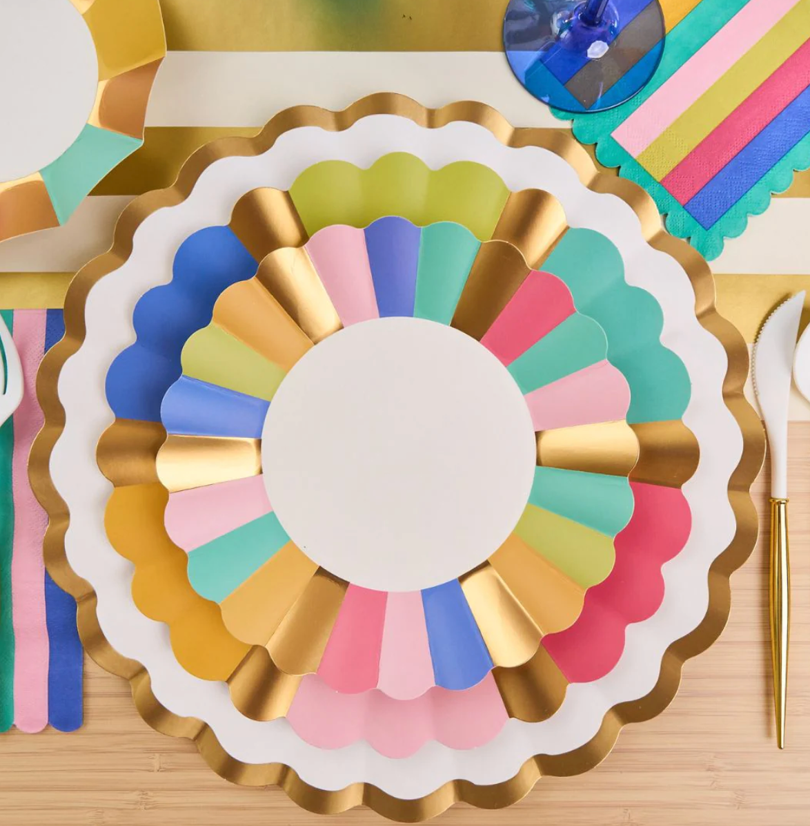 Scalloped Dinner Paper Plates Multicolor Set/8