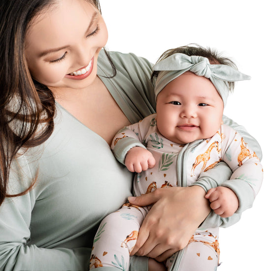 Load image into Gallery viewer, Mother&amp;#39;s Love (Giraffe) Romper
