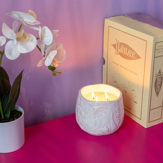 Load image into Gallery viewer, Sweet Grace Floral Ceramic Pot Candle
