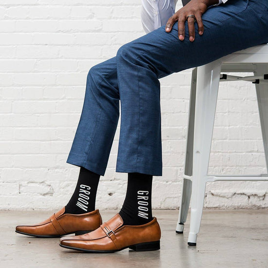 Load image into Gallery viewer, Men’s Black Wedding Party Dress Socks - Groom
