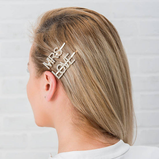 Load image into Gallery viewer, Rhinestone Bridal Party Word Hair Clips - Mrs Love: Gold
