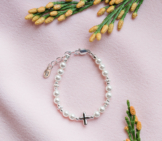 Load image into Gallery viewer, Girls Sterling Silver Pearl Cross Baby Bracelet Baptism Gift 0-12 months adjustable
