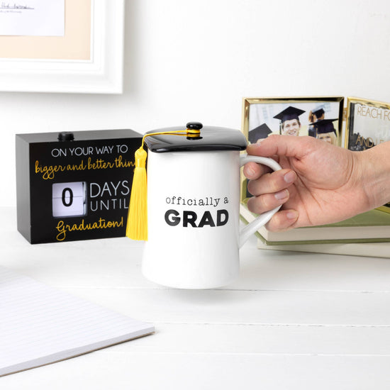 Load image into Gallery viewer, Grad - 17 oz Mug with Lid
