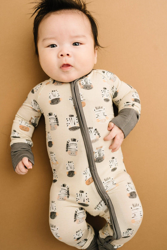 Load image into Gallery viewer, Zebra Zoomer Bamboo Sleeper
