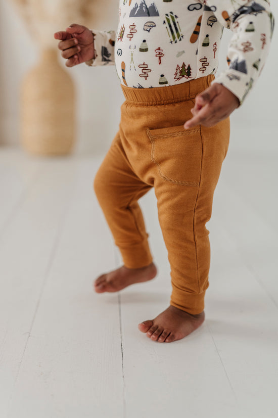Load image into Gallery viewer, Toffee Baby Pocket Pants
