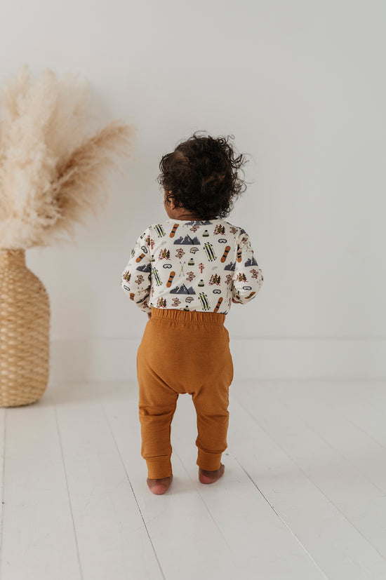 Load image into Gallery viewer, Toffee Baby Pocket Pants
