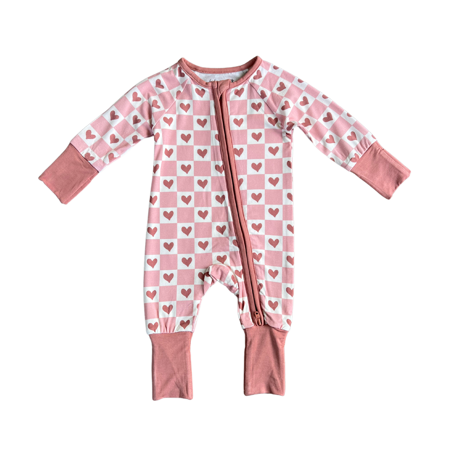 Soft Pink Checkered Heart Bamboo Sleeper