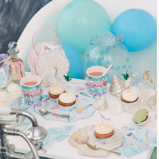 Load image into Gallery viewer, Watercolor Clam Napkins

